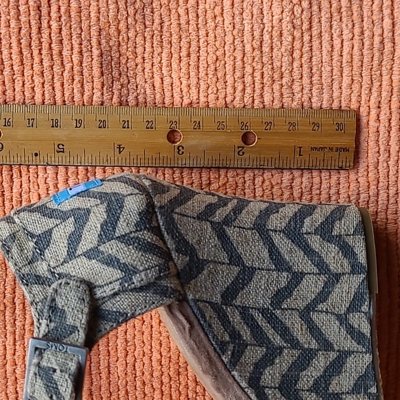 TOMS Wedge Sandal Boho Style Size 6.5 - Picture 3 of 11